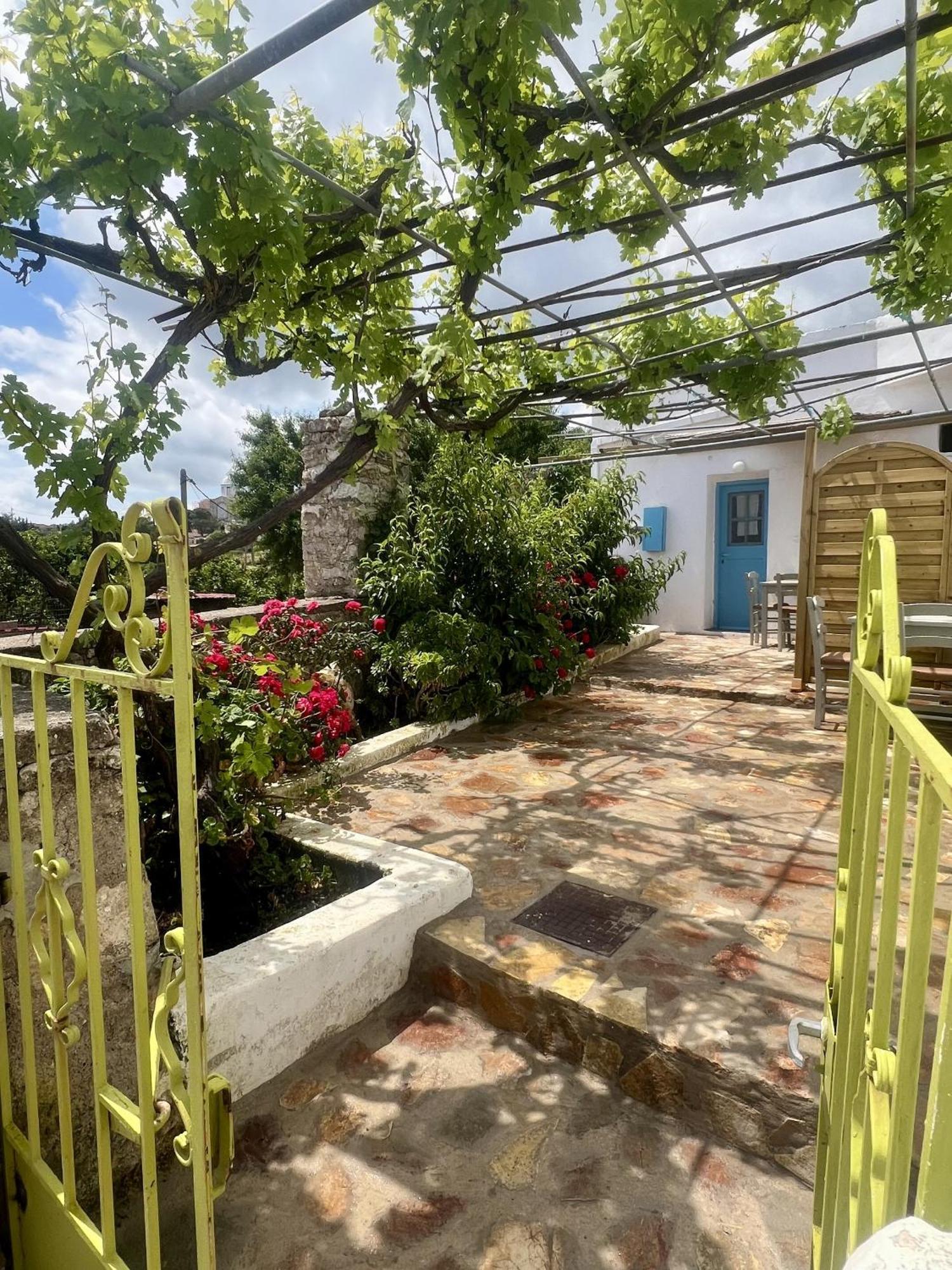 Kamaraki Grande Aroniadika Apartment Kythira Town Luaran gambar